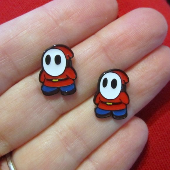 Shy Guy Earrings~Hypoallergenic - Picture 5 of 5